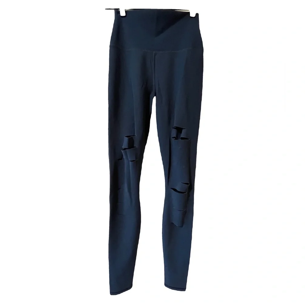 ALO YOGA Ripped Warrior High Waisted Leggings with‎ Ripped Leg Details